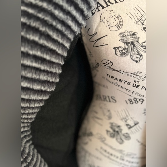 NEIMAN MARCUS COLLECTION Vest - Picture 8 of 11